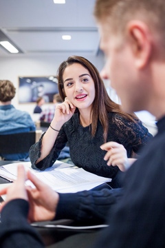 En kandidatexamen är 180 högskolepoäng (hp) och motsvarar sex terminers heltidsstudier. Foto: Niklas Björling