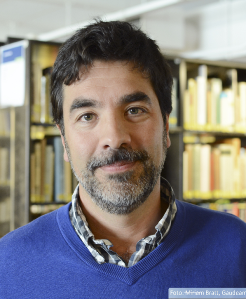 Docent Andrés Rivarola