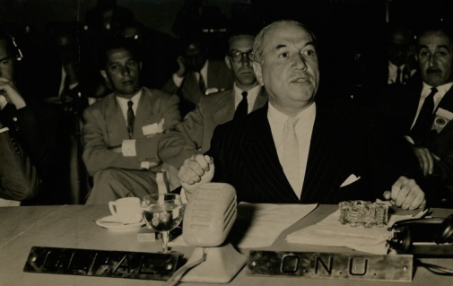 Raul Prebisch (1954) - Brazilian National Archives, Public domain, via Wikimedia Commons