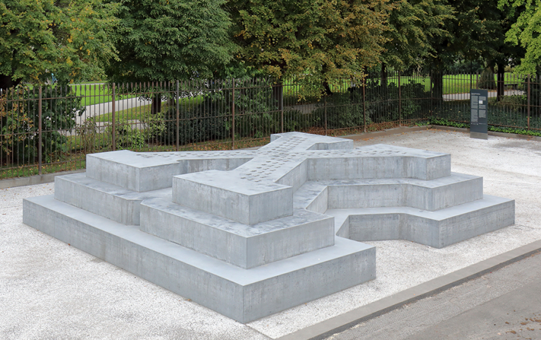 Minnesplats för desertörer från den nazistiska militären på Ballhausplatz i Wien